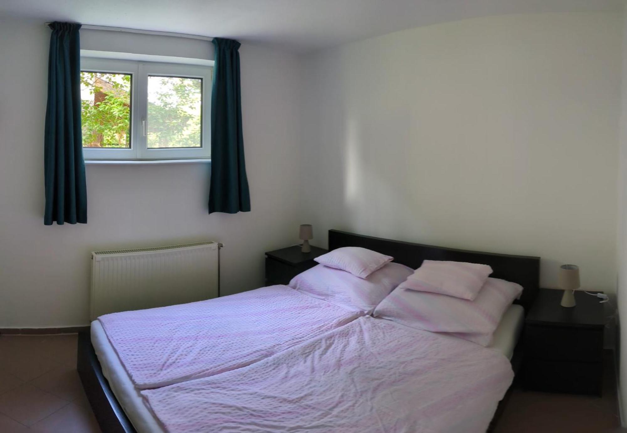 Little Bear Apartment Mogyorod